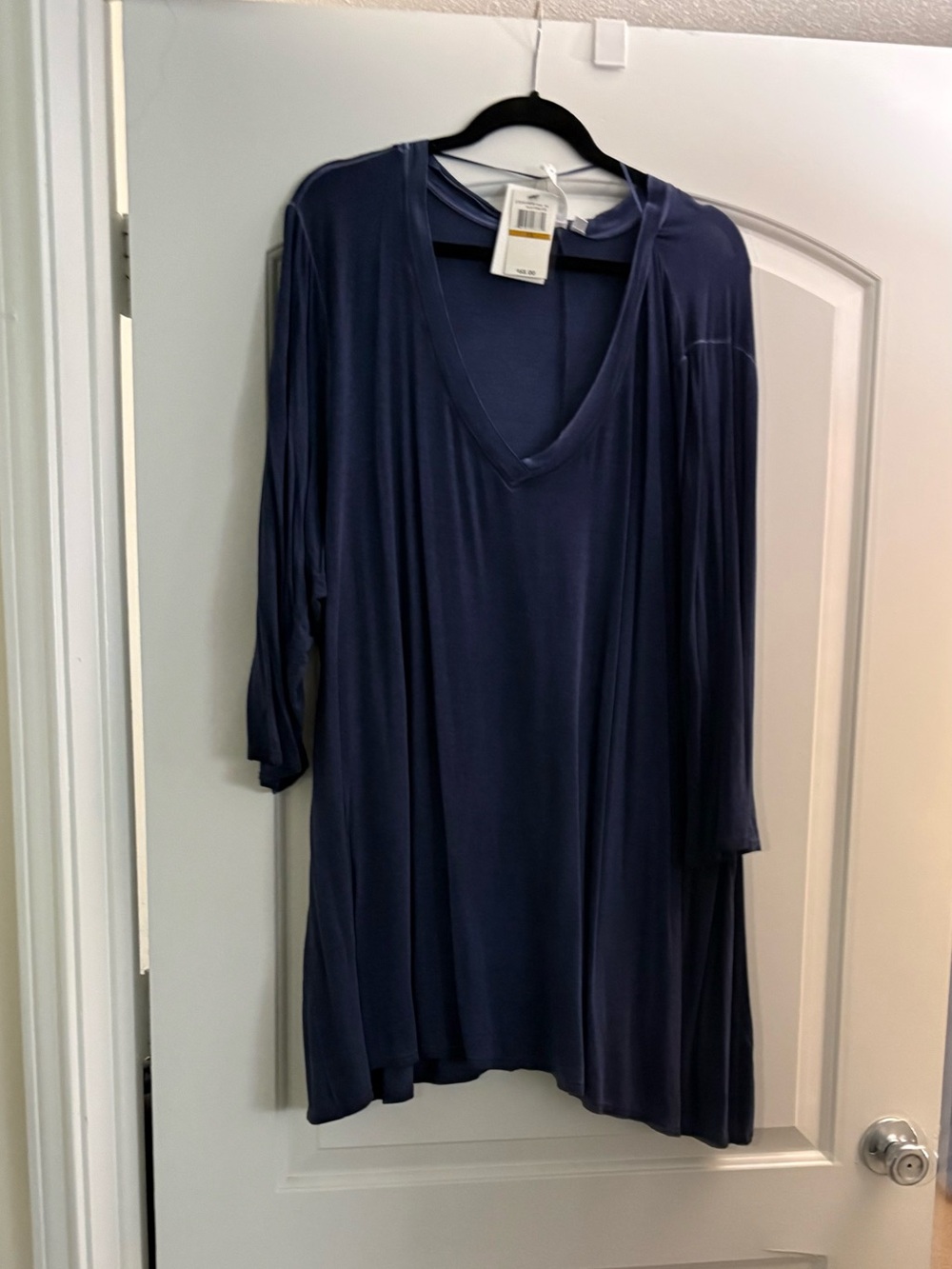 PLUS SIZE 3x NEW V-Neck Lightweight Distressed Style Tunic Top in Deep Navy
